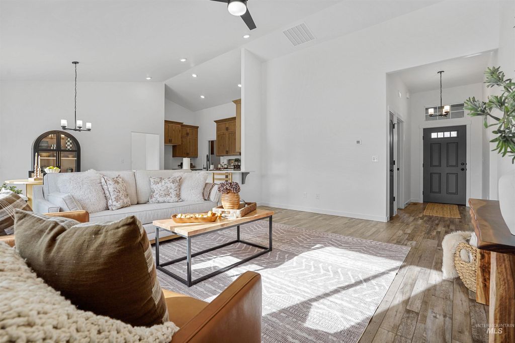 Photo of 1219 Copper Drive, Rupert, ID 83350 (MLS # 98973682)