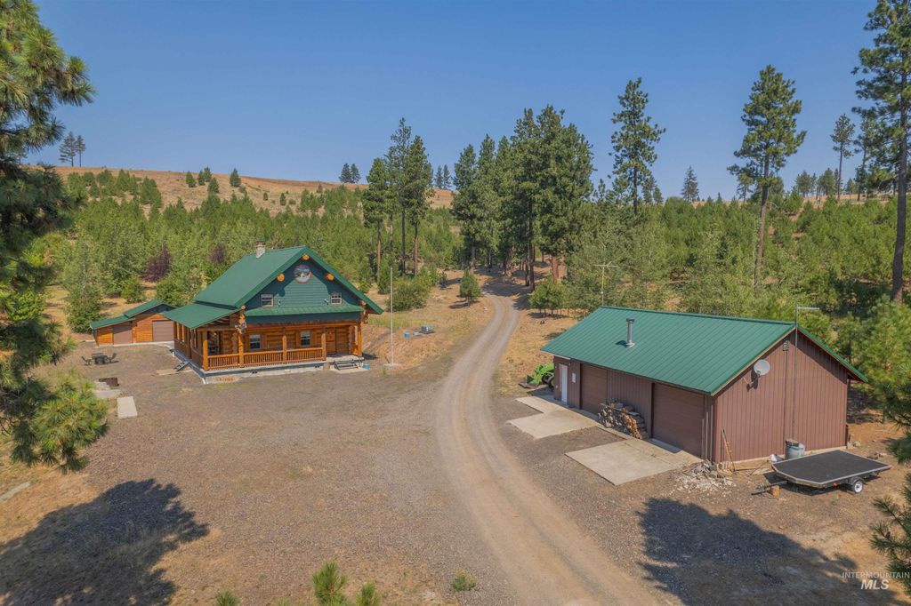 Photo of 90 Fireman Canyon Road, Pomeroy, WA 99347 (MLS # 98984006)