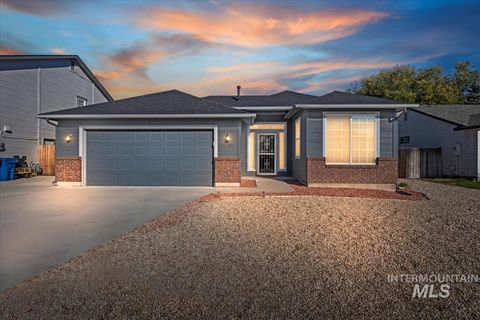 Photo of 8880 W Northview St, Boise, ID 83704 (MLS # 98965194)