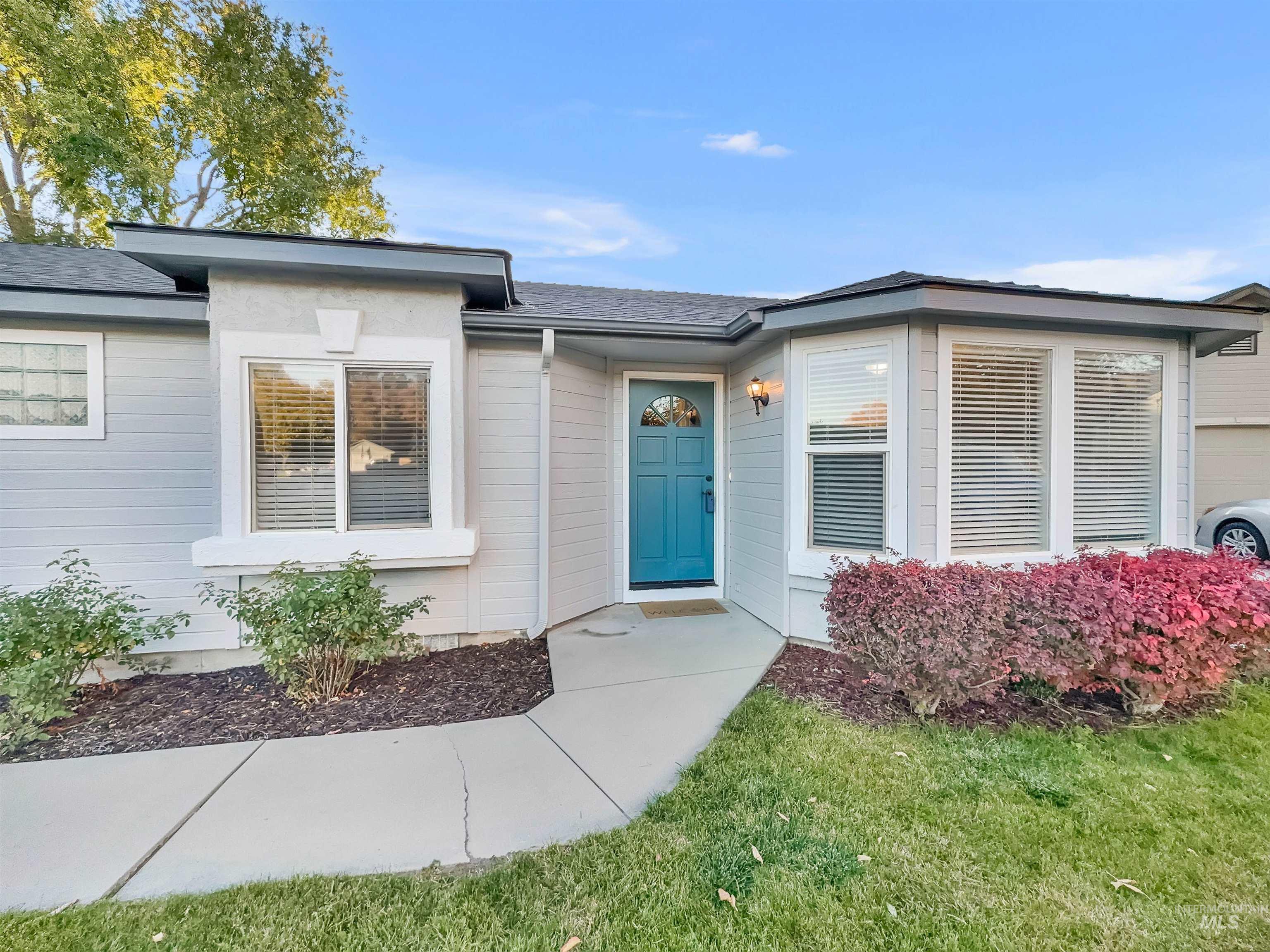 4680 N Crimson Place