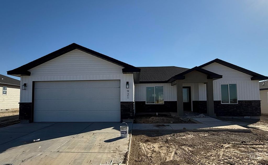 Photo of 921 E 23rd Ave #Lot 15 Block 4, Jerome, ID 83338 (MLS # 98959795)