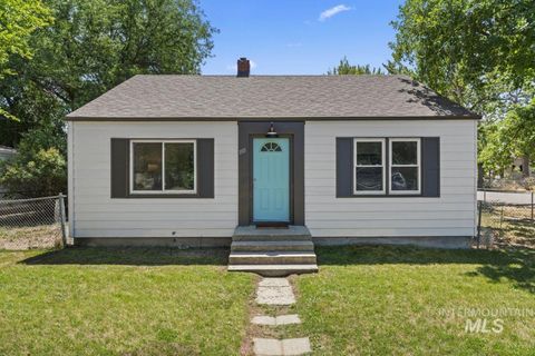 Photo of 1111 W Dundee Street, Boise, ID 83706 (MLS # 98955949)