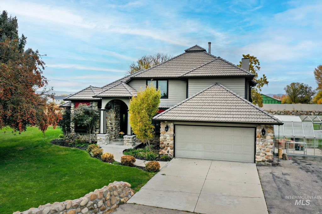 Photo of 892 N Pollard Ln, Star, ID 83669 (MLS # 98967027)