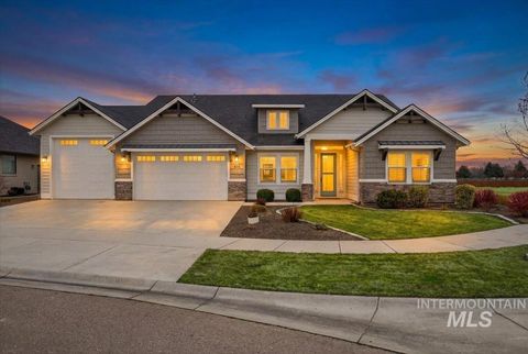 Photo of 604 S Rivermist Ave, Star, ID 83669 (MLS # 98982416)