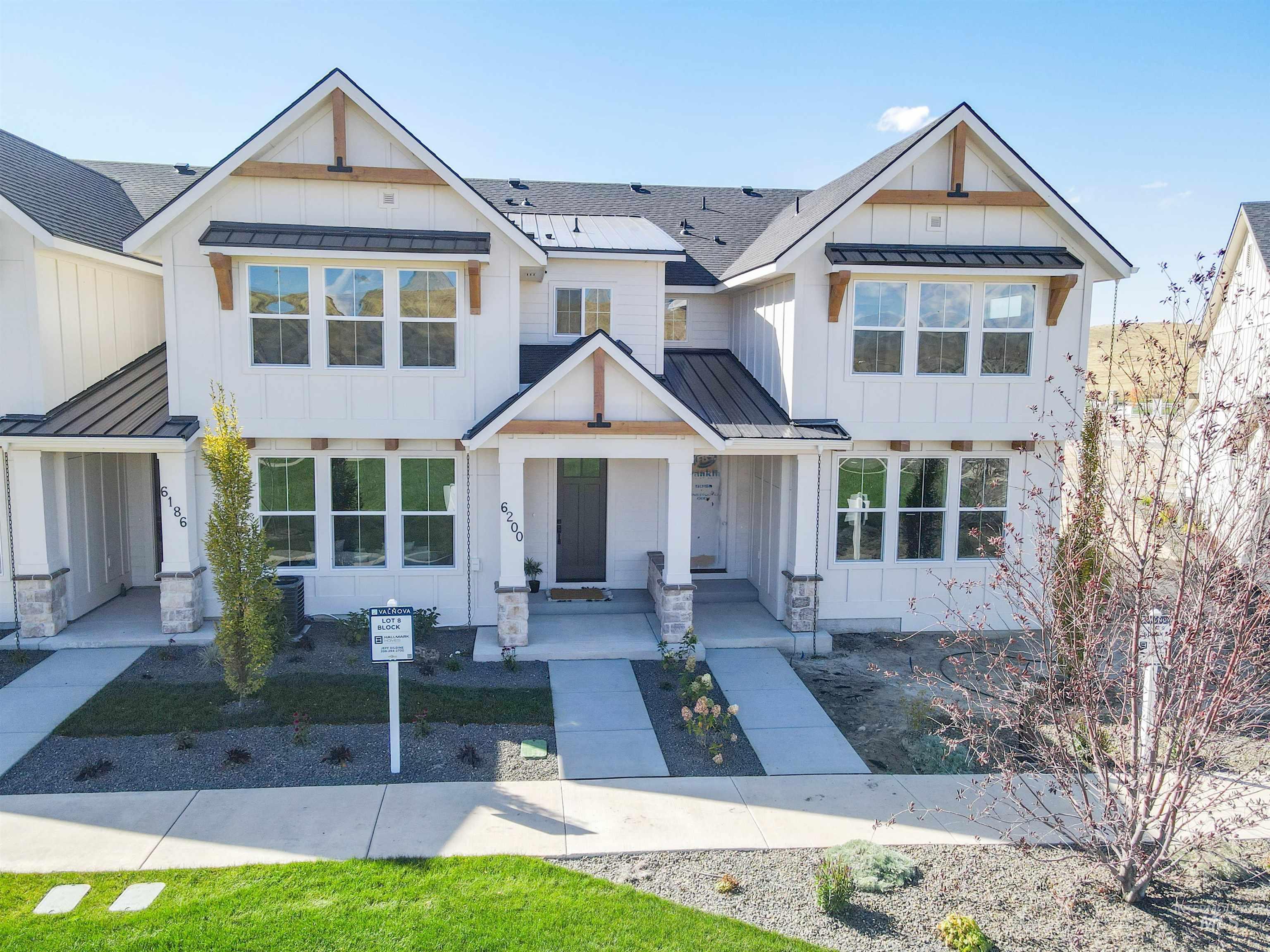 6186 N Holly Springs Ln