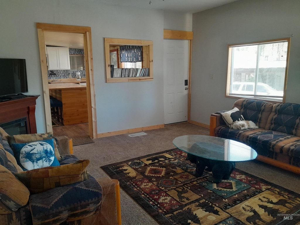 Photo of 5 Lucky Cir, Garden Valley, ID 83622 (MLS # 98902048)