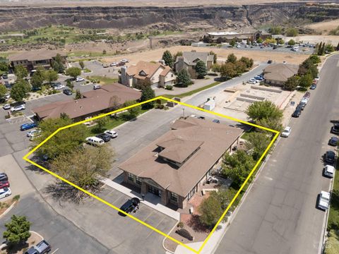 Photo of 261 Canyon Crest Drive, Twin Falls, ID 83301 (MLS # 98988847)