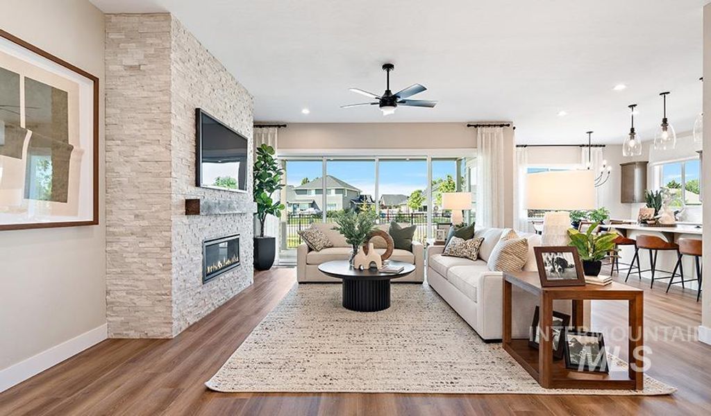 Photo of 2374 N Mountain Vista Ave, Star, ID 83669 (MLS # 98982303)