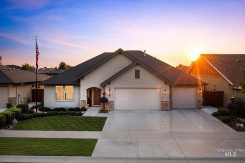 Photo of 145 S Rivermist Ave, Star, ID 83669 (MLS # 98988941)