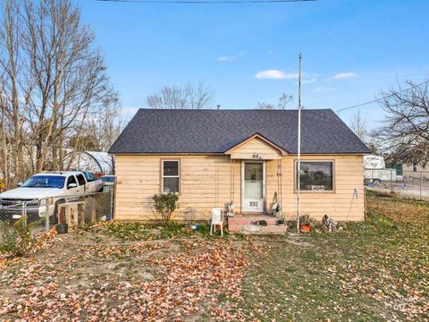 Photo of 669 Locust St S St, Twin Falls, ID 83301 (MLS # 98968946)