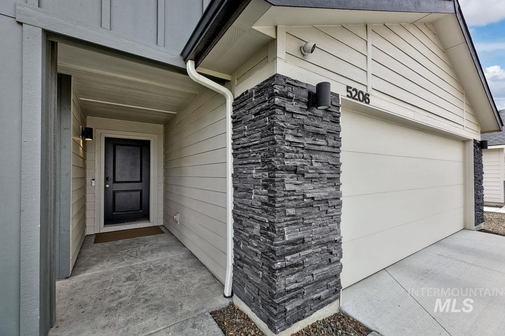 Photo of 5206 Clearfield Ct, Caldwell, ID 83605 (MLS # 98980514)