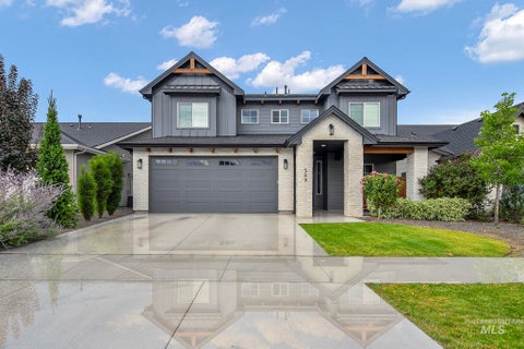 Photo of 549 S Steephead Ln, Eagle, ID 83616 (MLS # 98998563)