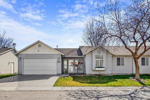 Photo of 8133 W. Penny Ln, Garden City, ID 83714 (MLS # 98978763)