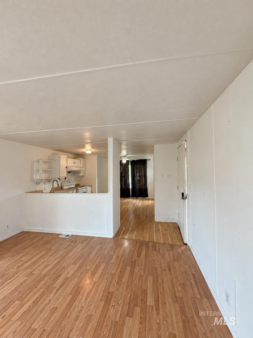 Photo of 571 Caldwell Blvd #54, Nampa, ID 83651 (MLS # 99003984)