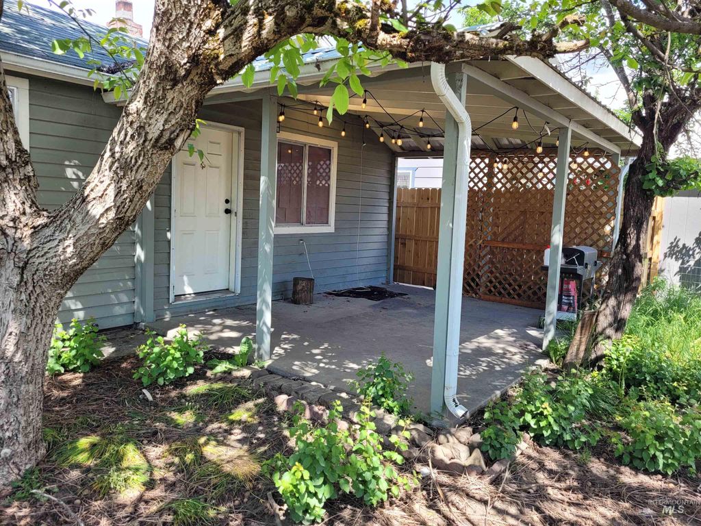 Photo of 917 Nickel Street, Kamiah, ID 83536 (MLS # 98963881)