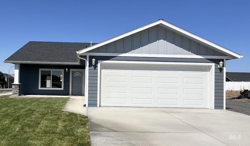 Photo of 1801 Clark Fork Ln, Lewiston, ID 83501 (MLS # 98970873)