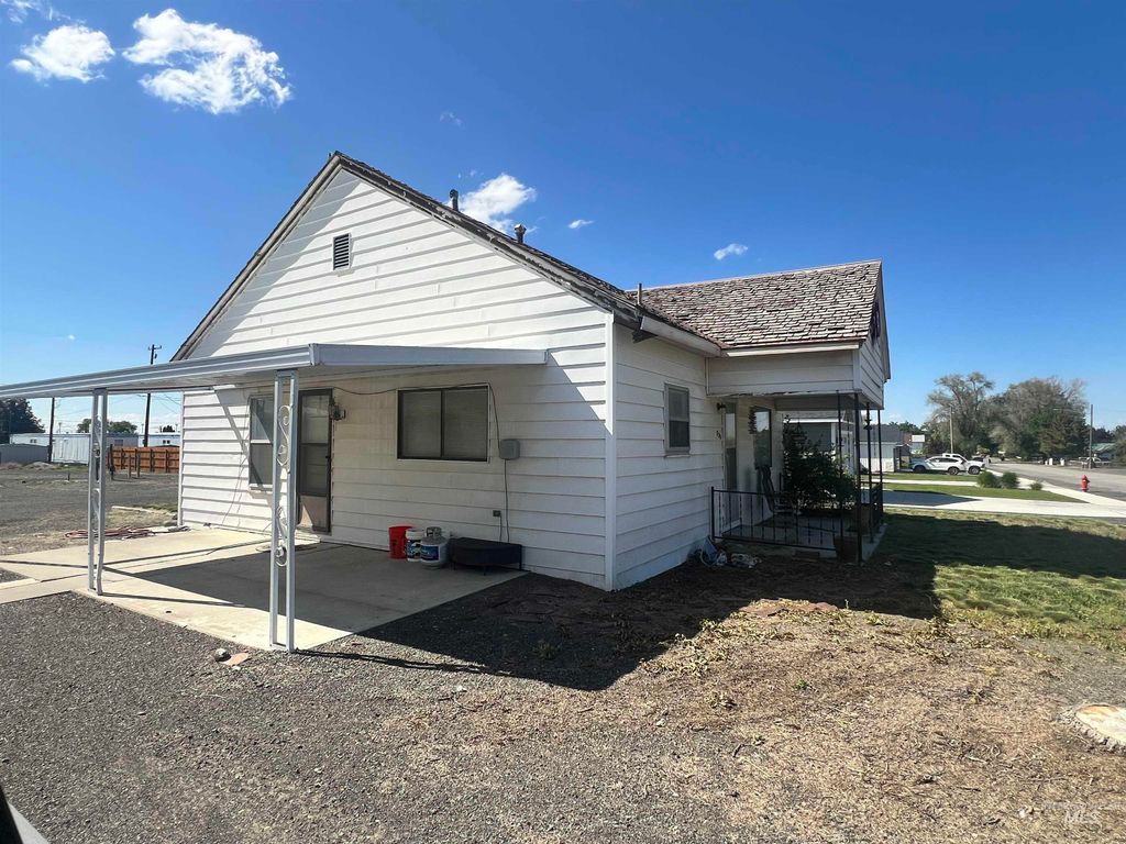 Photo of 830 Adell St, Filer, ID 83328 (MLS # 98964162)