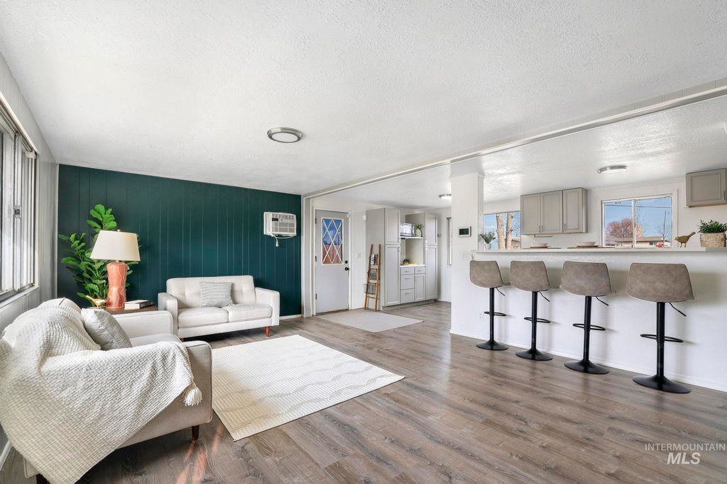 Photo of 1840 V St, Heyburn, ID 83336 (MLS # 98974404)