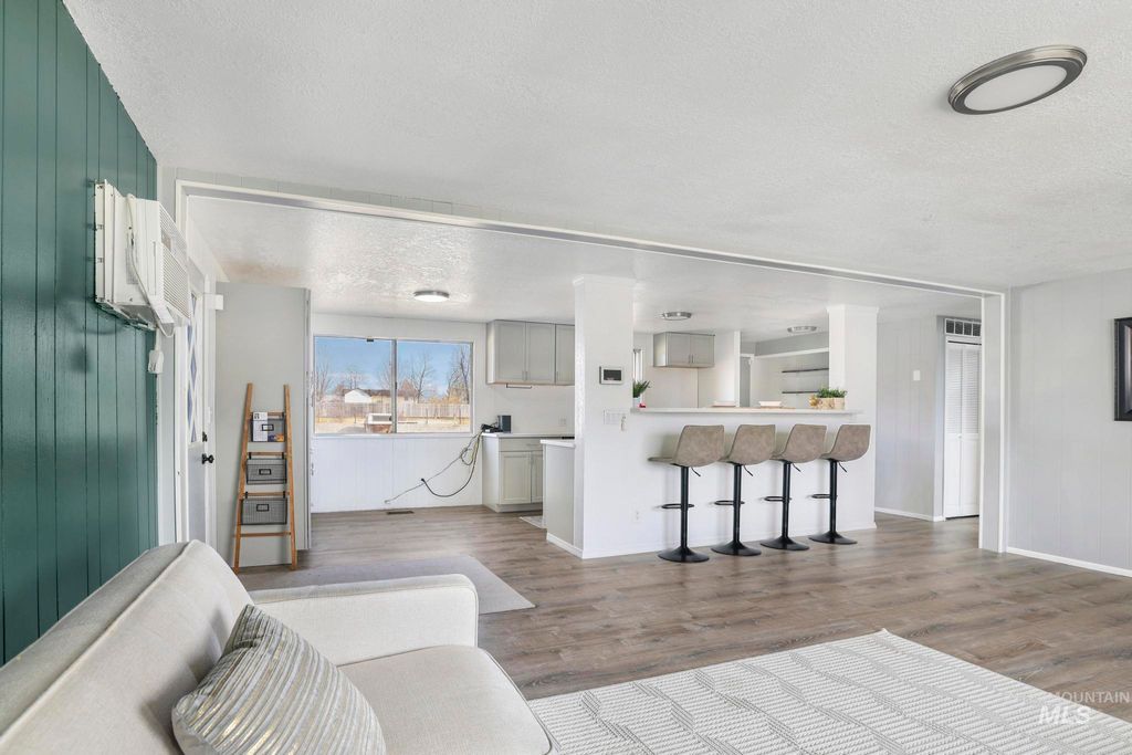 Photo of 1840 V St, Heyburn, ID 83336 (MLS # 98974404)