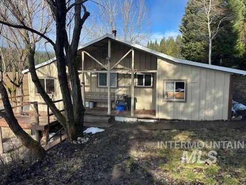 Photo of 820 Sweeney Hill Rd, Elk City, ID 83525 (MLS # 98978605)