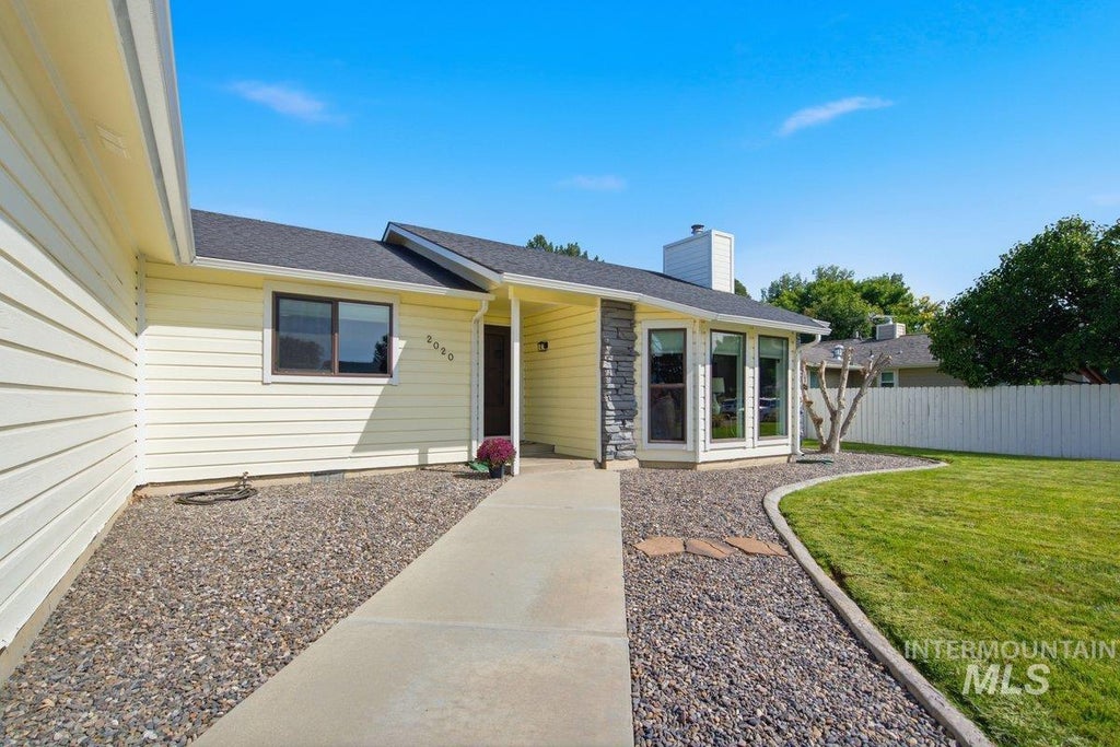Photo of 2020 E Kentucky Drive, Nampa, ID 83686 (MLS # 99000329)