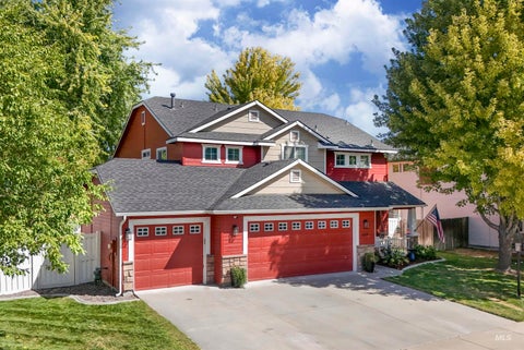 Photo of 858 E Limestone St, Kuna, ID 83634 (MLS # 98999846)
