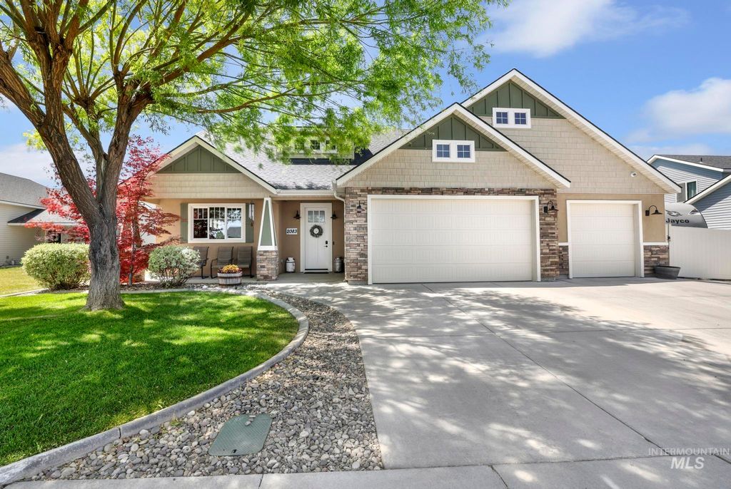 Photo of 2083 Tendoy St, Twin Falls, ID 83301 (MLS # 98985895)