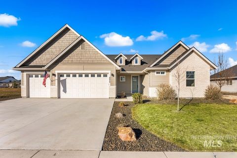 Photo of 8076 Tandy Cove St, Middleton, ID 83644 (MLS # 98976289)