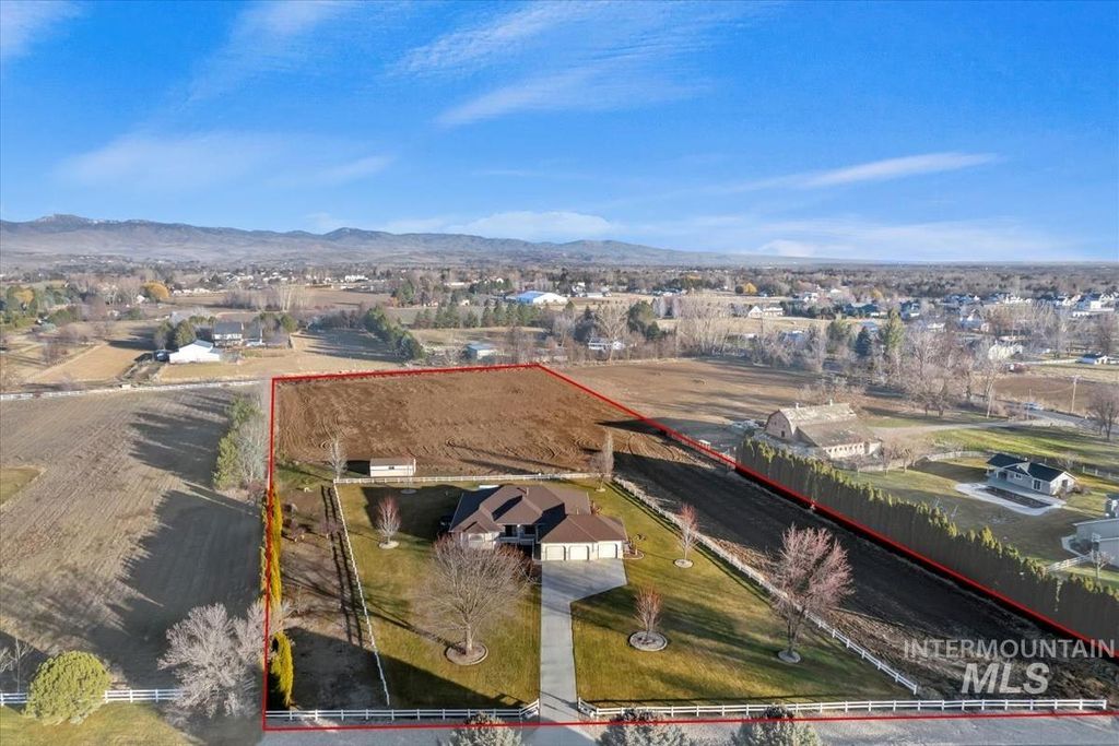 Photo of 3366 N Croft Way, Eagle, ID 83616 (MLS # 98974332)