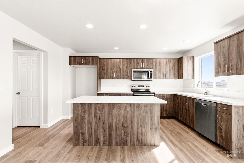 Photo of 1613 Covington St, Middleton, ID 83644 (MLS # 98975506)