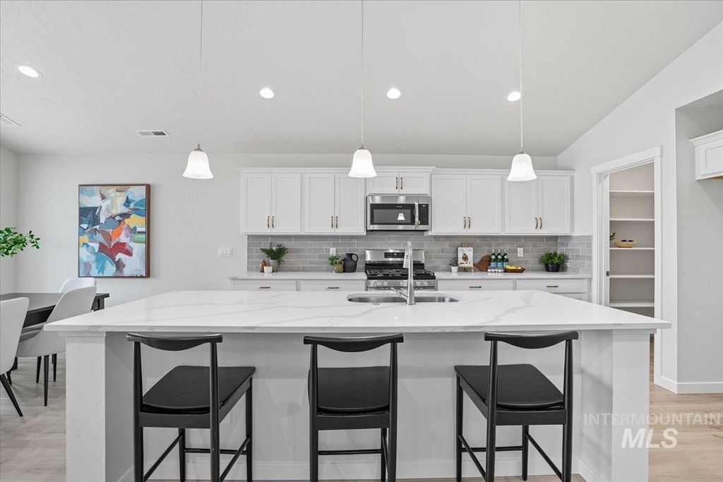 Photo of 4313 Solitude Way, Caldwell, ID 83605 (MLS # 98975463)