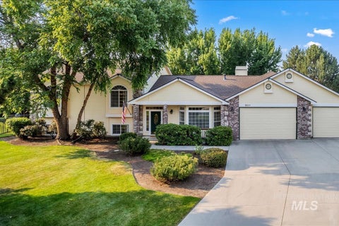 Photo of 2321 E Brigantine DR, Eagle, ID 83616 (MLS # 98997088)
