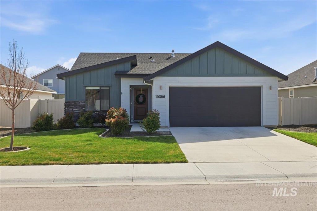 Photo of 19396 Susquehanna Way, Caldwell, ID 83605 (MLS # 98982718)
