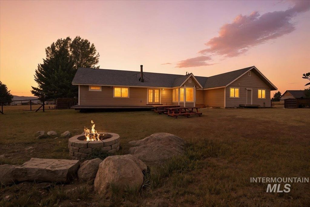 Photo of 30 Pearson Lane, McCall, ID 83638 (MLS # 98965201)