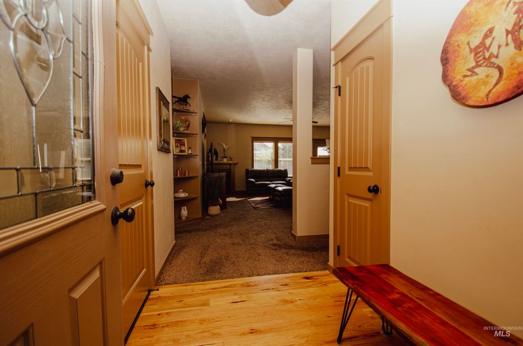 Photo of 1910 S Belknap Loop, Nampa, ID 83686 (MLS # 98965119)