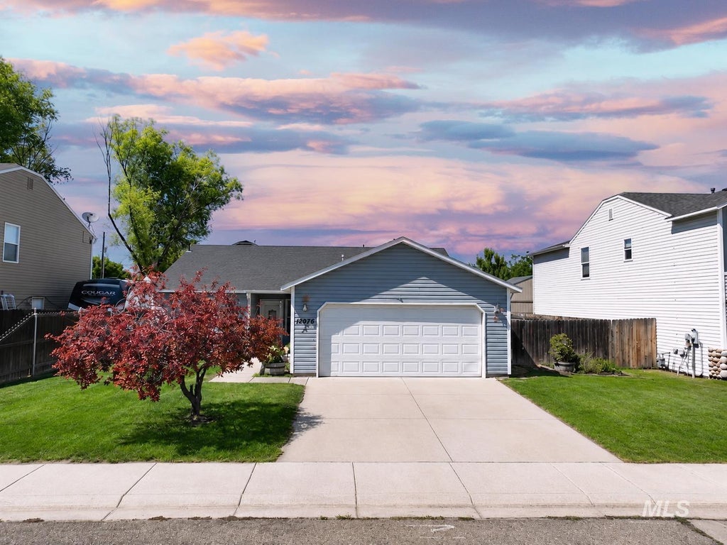 Photo of 12976 Alicia St, Caldwell, ID 83607 (MLS # 98995202)
