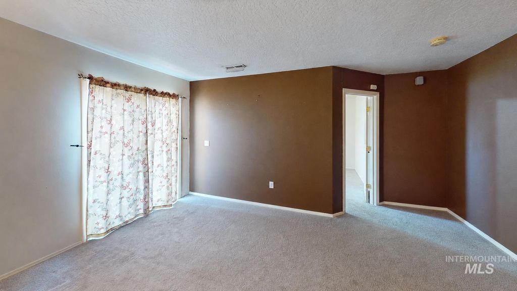 Photo of 12976 Alicia St, Caldwell, ID 83607 (MLS # 98995202)