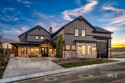 Photo of 7017 N Cairnhill Way, Eagle, ID 83616 (MLS # 98972497)