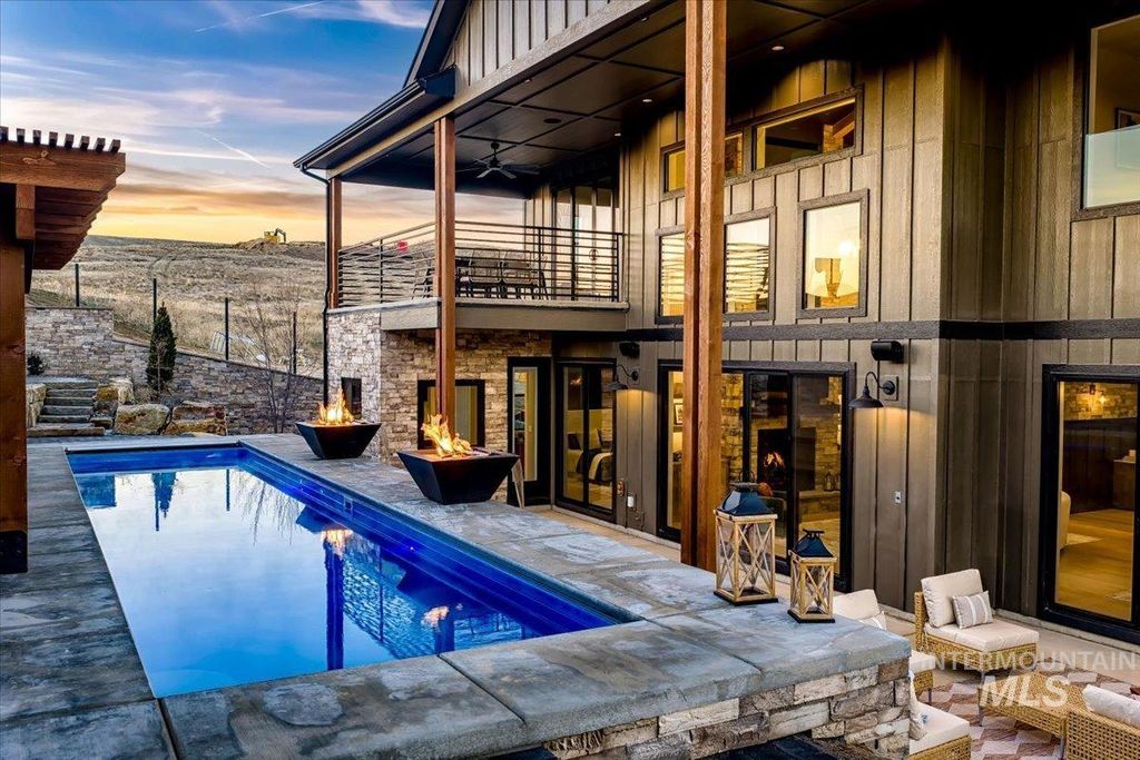 Photo of 7017 N Cairnhill Way, Eagle, ID 83616 (MLS # 98972497)