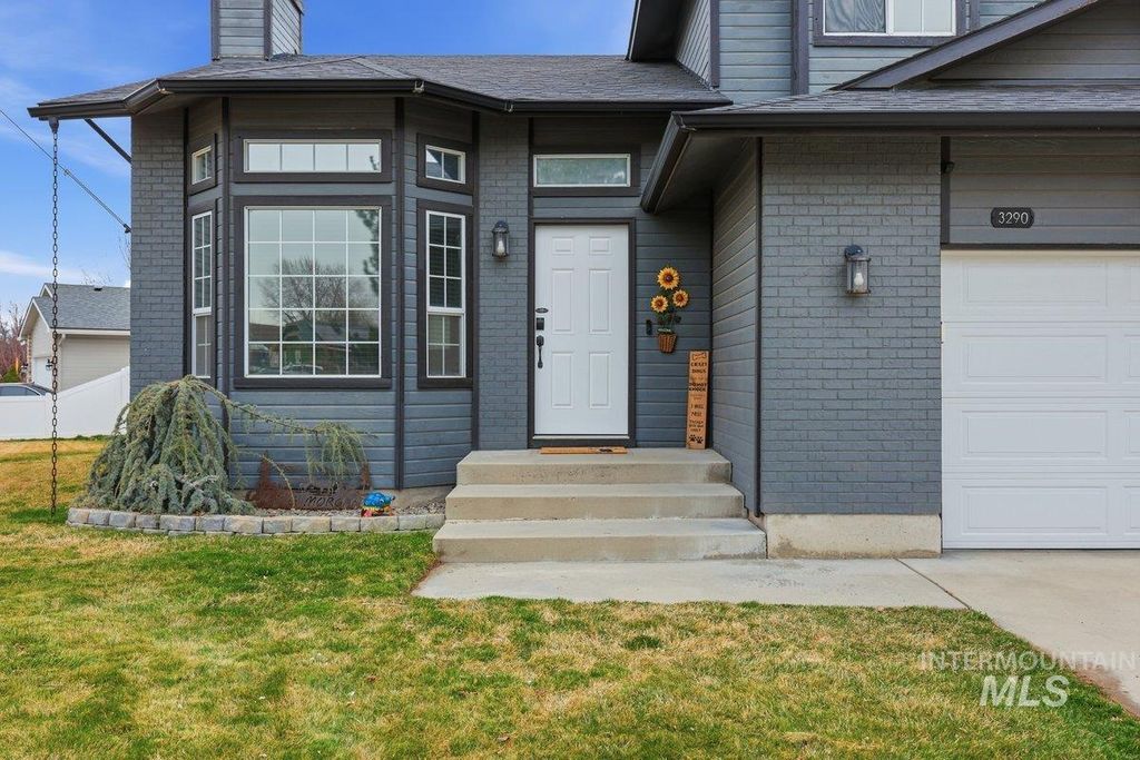 Photo of 3290 W Sugar Creek Dr #w sugar creek dr, Meridian, ID 83646 (MLS # 98978287)