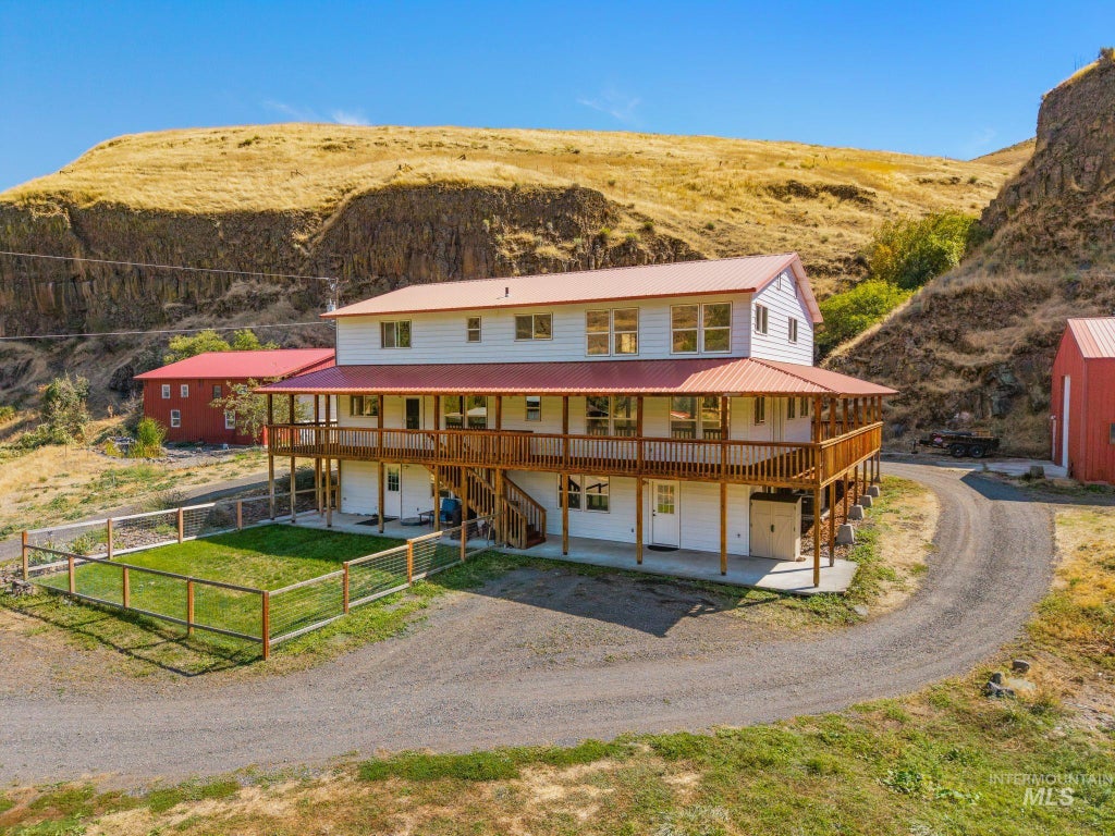 Photo of 3387 Asotin Creek Road, Asotin, WA 99402 (MLS # 99000746)