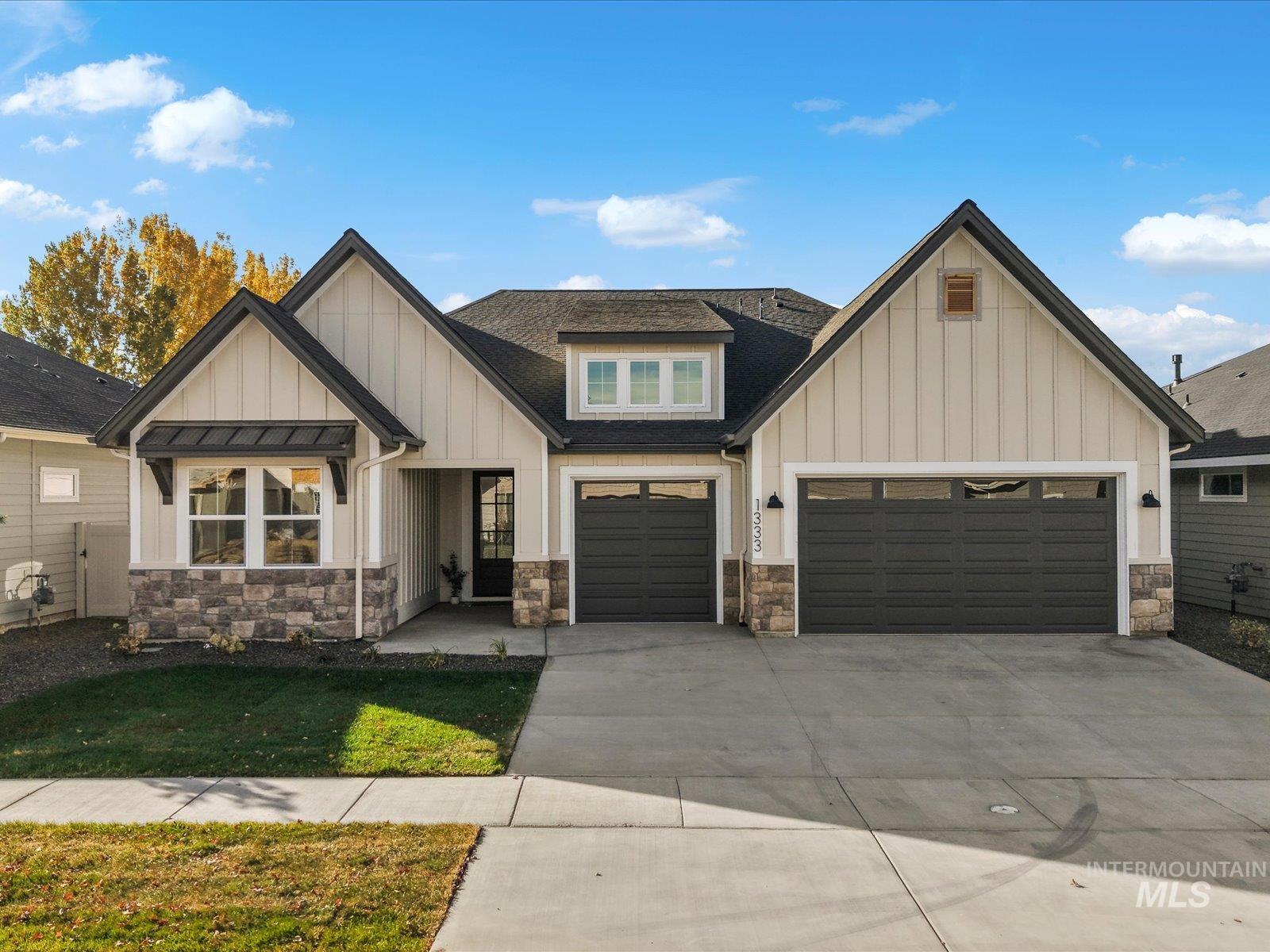 1333 E Andes Dr