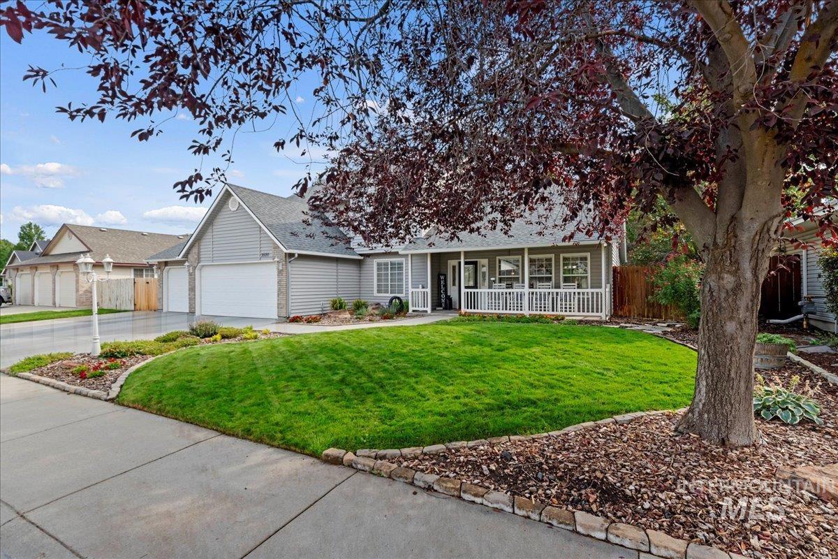 3520 N Summercrest Way