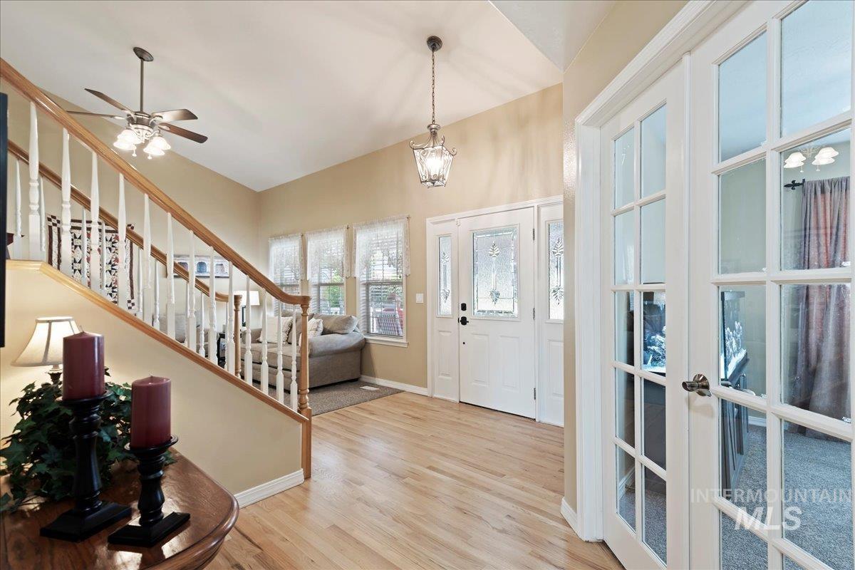 3520 N Summercrest Way