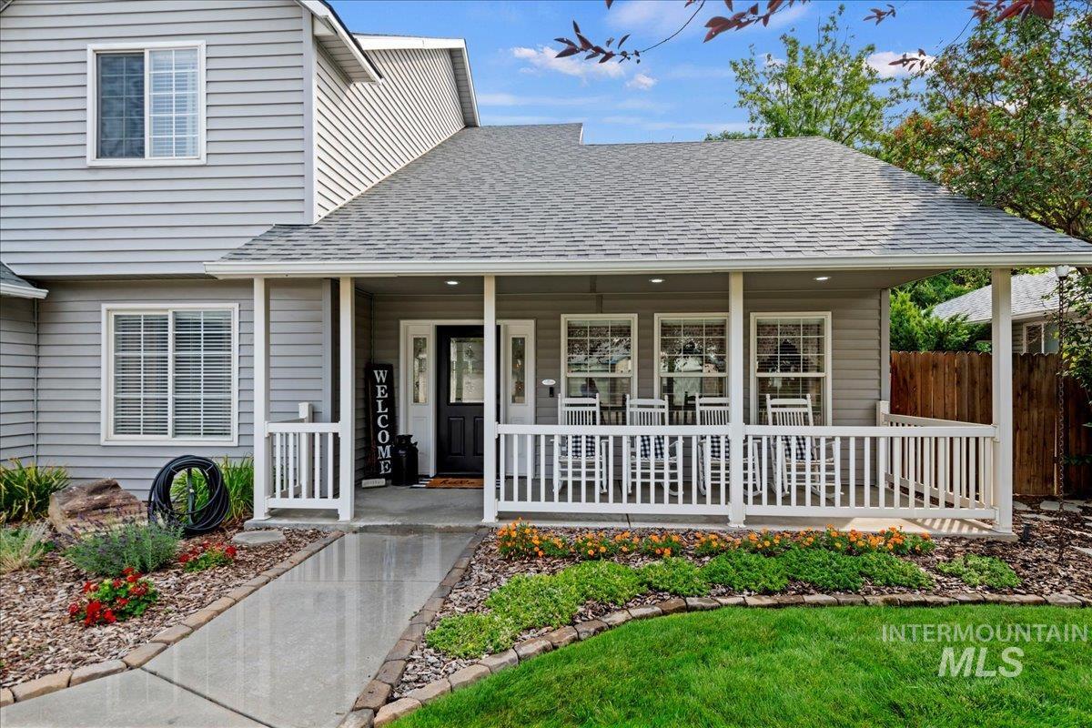 3520 N Summercrest Way