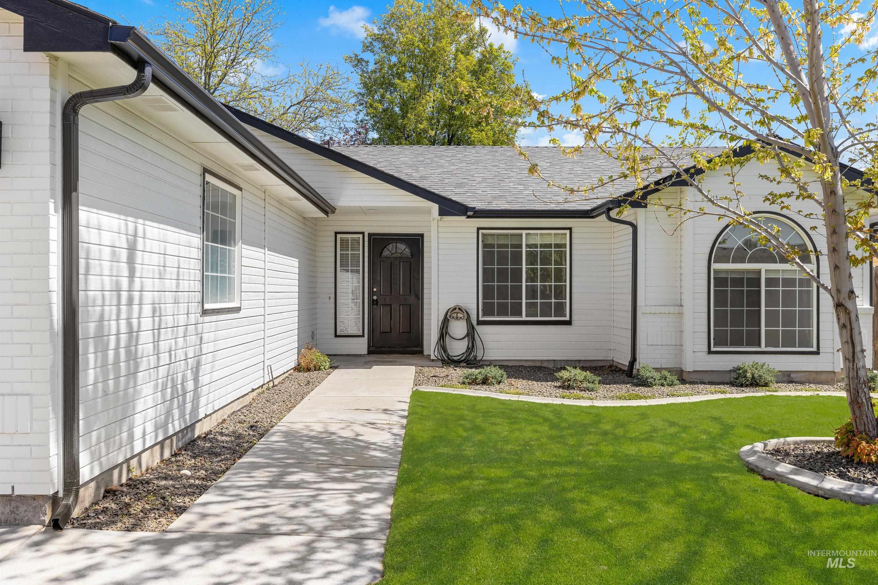 1488 N Lauderhill Way