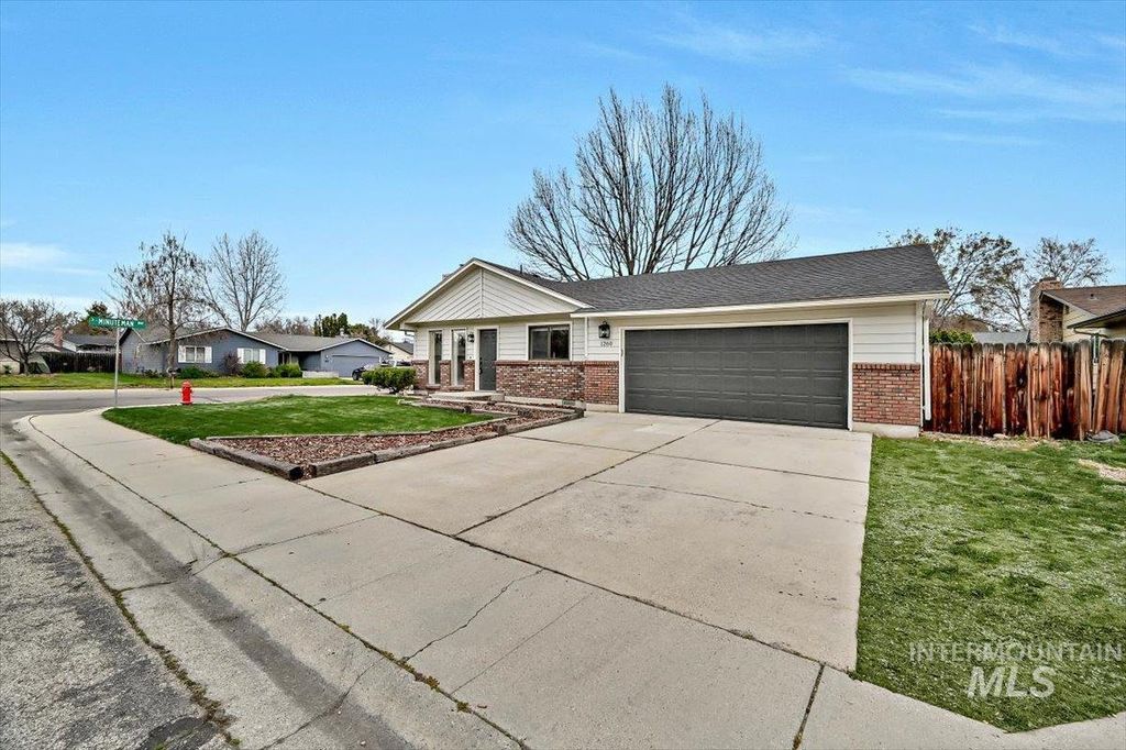 Photo of 1260 E Hancock Dr, Boise, ID 83706 (MLS # 98979153)