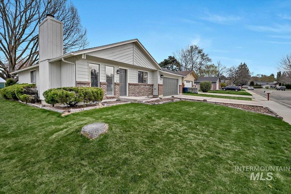 Photo of 1260 E Hancock Dr, Boise, ID 83706 (MLS # 98979153)