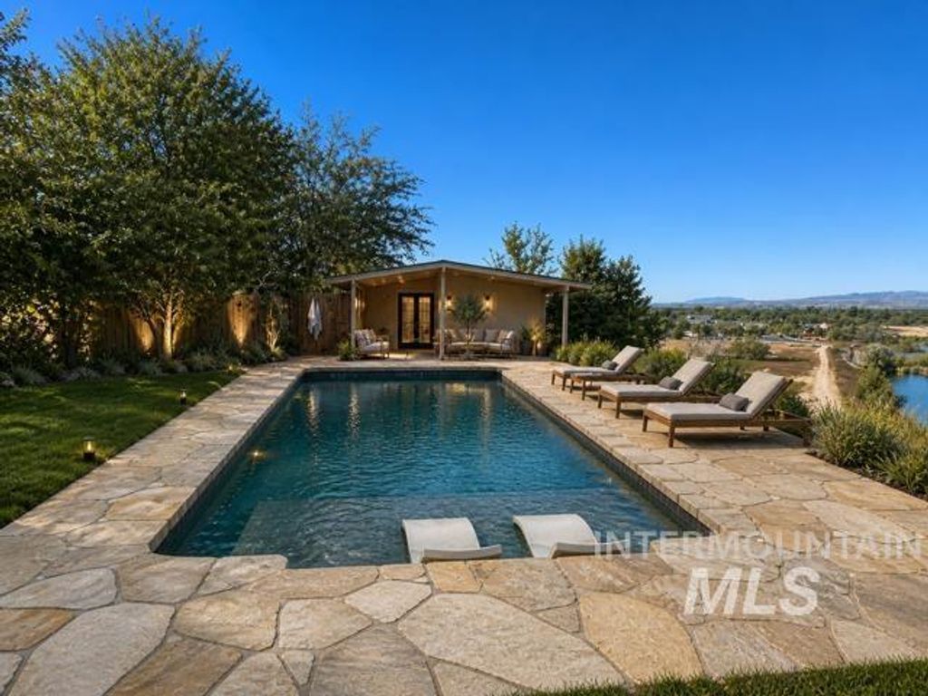Photo of 11700 W Chinden Ridge Dr, Boise, ID 83714 (MLS # 98985095)
