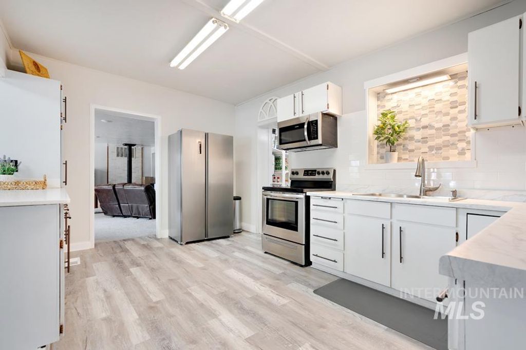 Photo of 85 W Washington Ave, Cambridge, ID 83610 (MLS # 98938279)